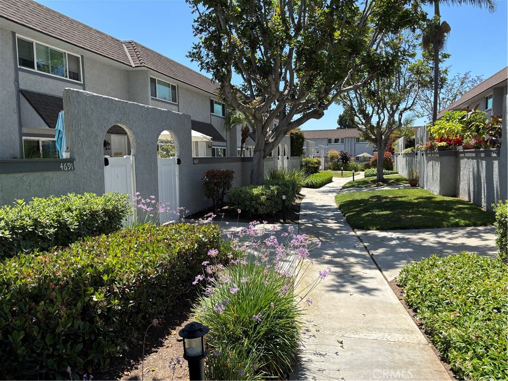 MLS #OC25117964 img 3