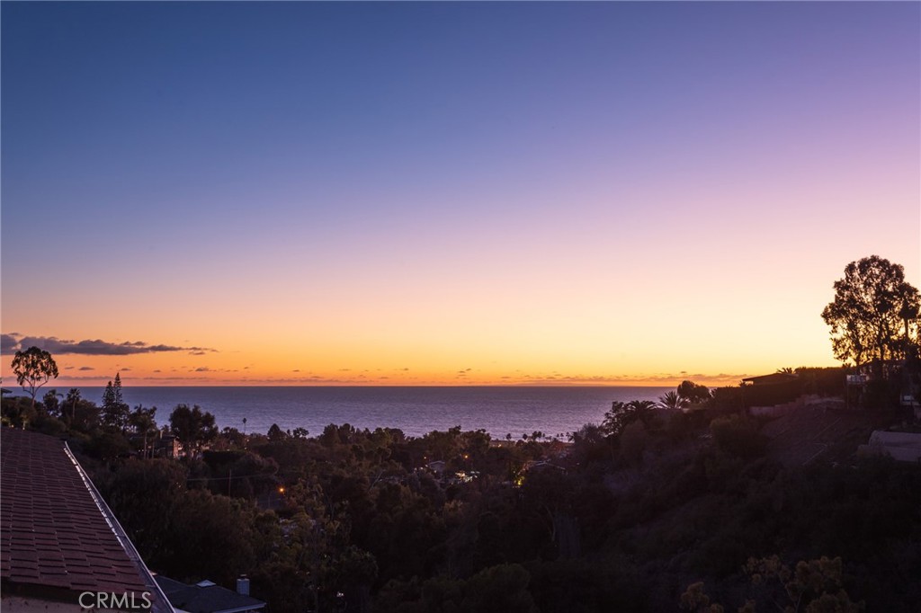 967 Meadowlark Lane, Laguna Beach, CA 92651