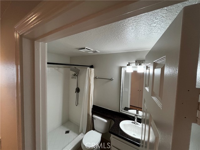 16960 Algonquin Street, Huntington Beach CA: https://media.crmls.org/medias/10759f34-9d02-461c-897f-34ec06b0aa65.jpg