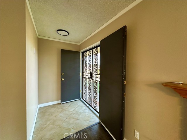 Detail Gallery Image 6 of 52 For 416 E Thornton Ave, Hemet,  CA 92543 - 2 Beds | 2 Baths