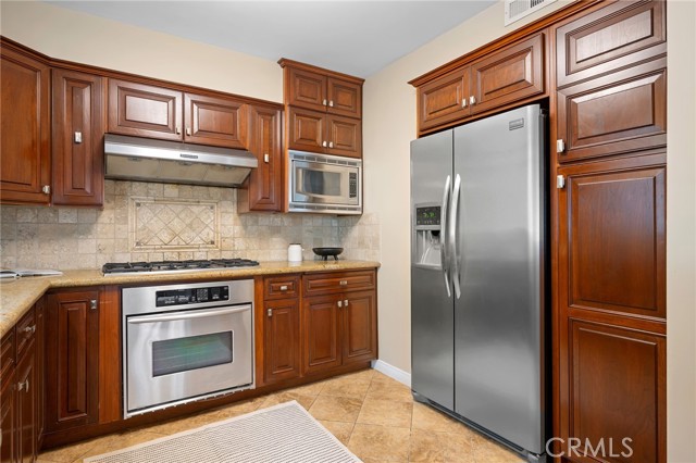 2313 Rosecrest Drive, 9 photo 14