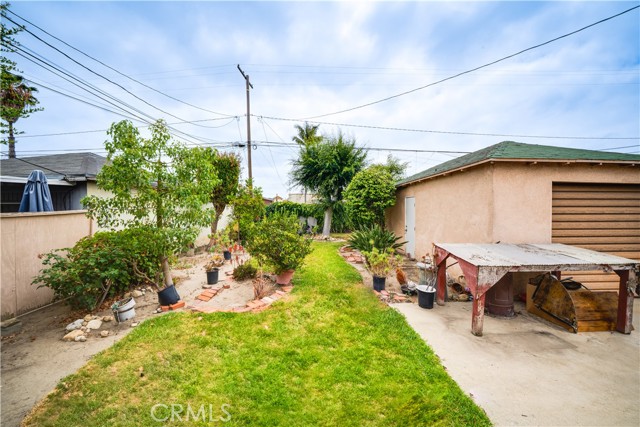 5870 Lemon Avenue, Long Beach CA: https://media.crmls.org/medias/1076821a-d0dd-4aaa-a65c-295ff5dd773c.jpg
