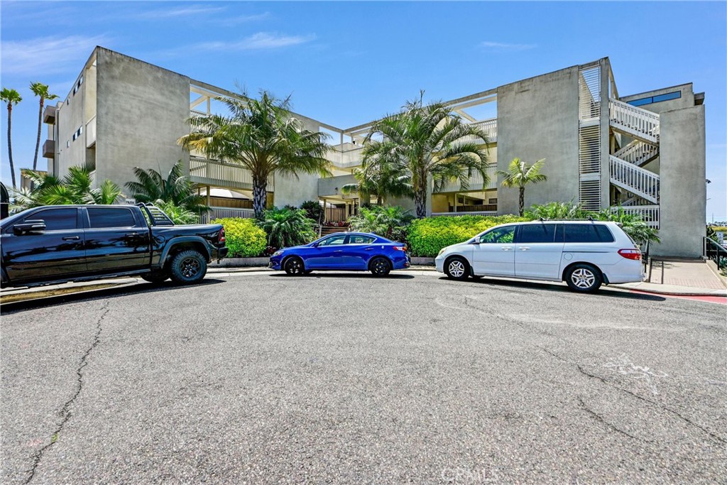 4513 Cove Drive - photo 2