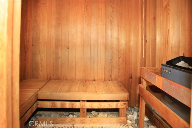 Detail Gallery Image 34 of 38 For 39802 Lakeview Dr #12,  Big Bear Lake,  CA 92315 - 2 Beds | 3/1 Baths