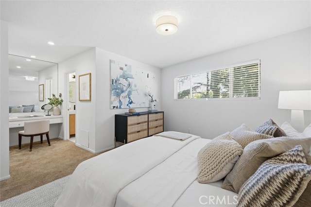 Detail Gallery Image 27 of 41 For 222 7th, Santa Monica,  CA 90402 - 2 Beds | 2 Baths
