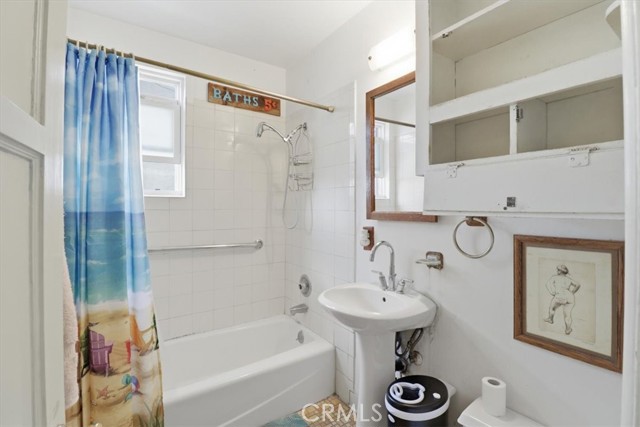 Detail Gallery Image 16 of 39 For 2103 Harriman, Redondo Beach,  CA 90278 - – Beds | – Baths