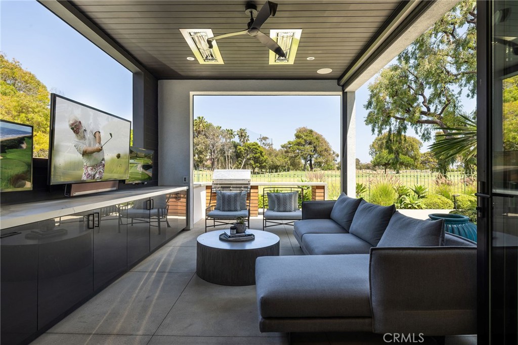 MLS #OC25140282 img 12