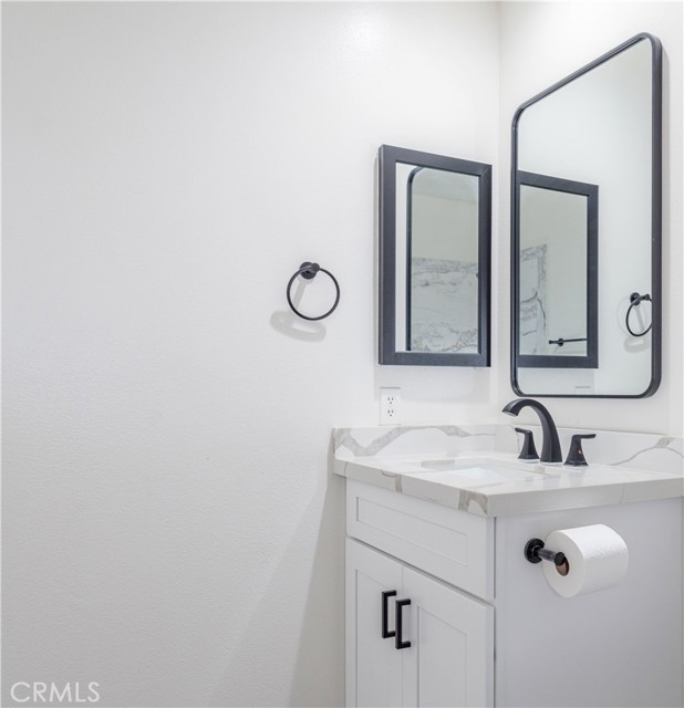 8891 Ovieda Plaza, Westminster CA: https://media.crmls.org/medias/10796141-ab06-4fa7-9cfc-8f1e8a1f09fb.jpg