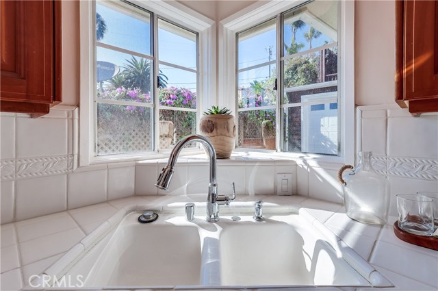 Detail Gallery Image 17 of 62 For 976 W 37th St, San Pedro,  CA 90731 - 4 Beds | 3 Baths