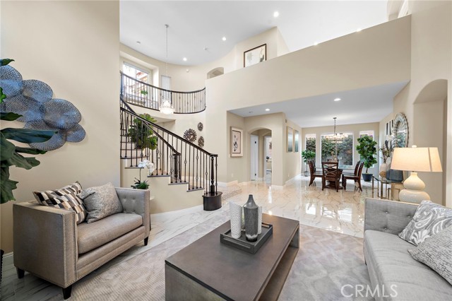 Detail Gallery Image 6 of 49 For 7095 Ashley Dr, Huntington Beach,  CA 92648 - 5 Beds | 3 Baths