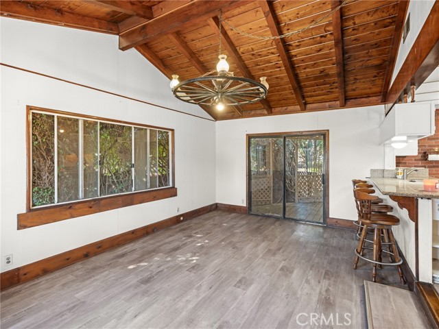 22933 Kent Avenue photo 12