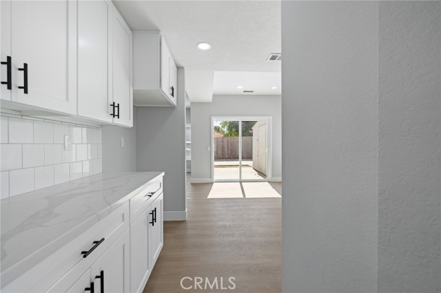 Detail Gallery Image 12 of 50 For 4046 Kona Ct, Palmdale,  CA 93552 - 3 Beds | 3 Baths