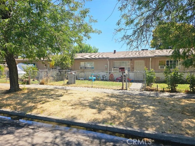 118 T Street, Merced CA: https://media.crmls.org/medias/107c8977-0264-4eed-ab42-64f080b53f8c.jpg
