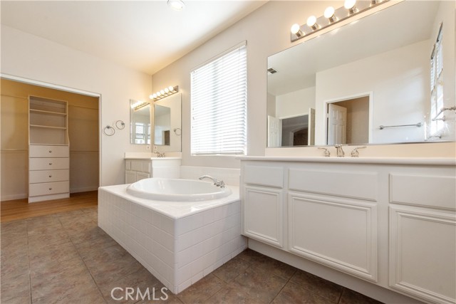 Detail Gallery Image 26 of 42 For 9 Mineral King, Irvine,  CA 92602 - 4 Beds | 2/1 Baths