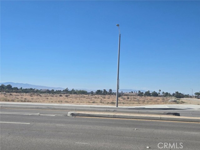 21 W Cor Avenue P & 21Stw Avenue W, Palmdale CA: https://media.crmls.org/medias/107ce172-8bab-4a13-b52a-33933a1b739a.jpg