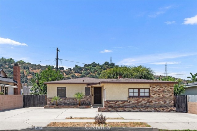 Detail Gallery Image 2 of 33 For 420 E Colorado Ave, Glendora,  CA 91740 - 3 Beds | 2 Baths