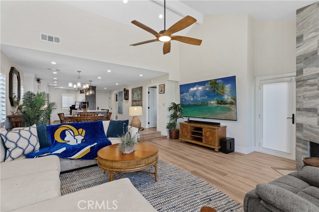 27879 Chipiona, Mission Viejo CA: https://media.crmls.org/medias/107d4f24-3698-4287-960d-bd19e2c8fffc.jpg