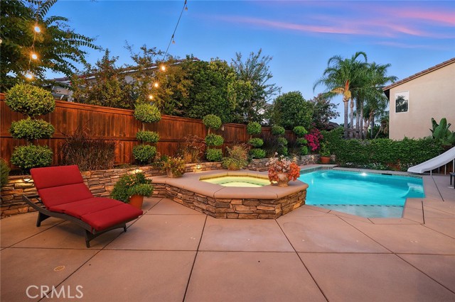 13742 Woodcrest Court, Eastvale CA: https://media.crmls.org/medias/107d6d48-290b-467c-b198-61e0ce09a217.jpg
