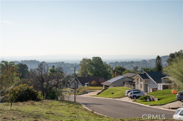 Detail Gallery Image 6 of 47 For 7320 Percheron, Jurupa Valley,  CA 92509 - 4 Beds | 2/1 Baths
