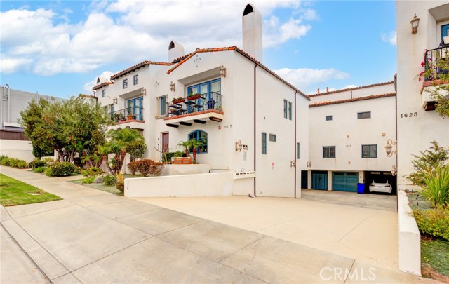 1619 Artesia Boulevard, Manhattan Beach, California 90266, 3 Bedrooms Bedrooms, ,3 BathroomsBathrooms,Residential,Sold,Artesia,SB21238642