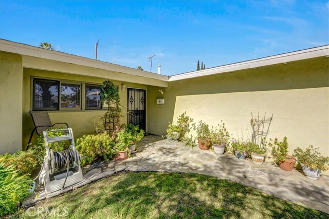 Image 2 for 703 S Boxwood St, Anaheim, CA 92802