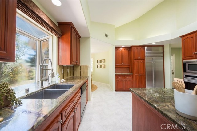 Detail Gallery Image 15 of 57 For 344 Falcon Crest Dr, Arroyo Grande,  CA 93420 - 3 Beds | 2/1 Baths
