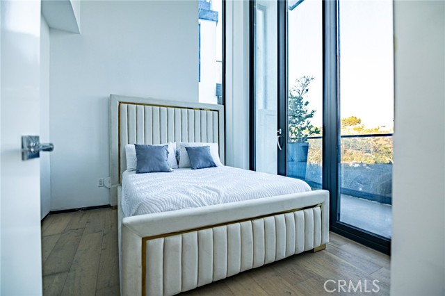 Detail Gallery Image 14 of 42 For 8144 Gould Ave, Los Angeles,  CA 90046 - 4 Beds | 5 Baths