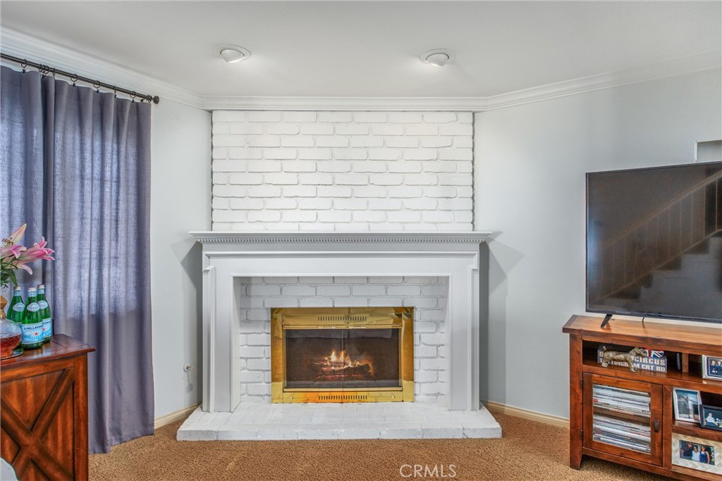 MLS #IV25245054 image #5