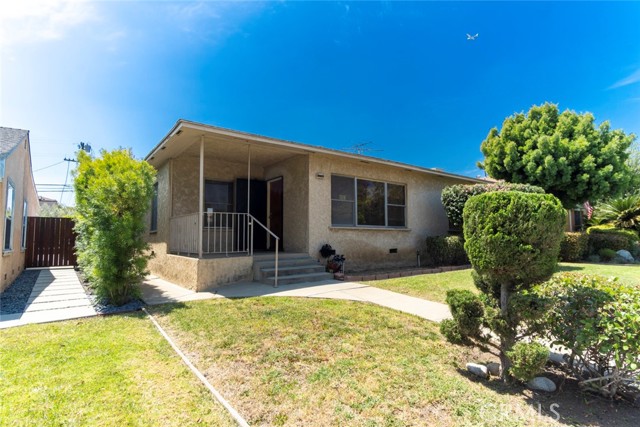 3511 Rose Avenue, Long Beach, California 90807, 2 Bedrooms Bedrooms, ,1 BathroomBathrooms,Single Family Residence,For Sale,Rose,OC24108877