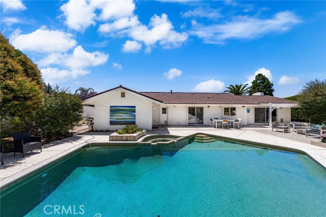 2525 Jonquil Drive, Upland CA: https://media.crmls.org/medias/1082a95a-5dac-4805-a845-465cacb28967.jpg