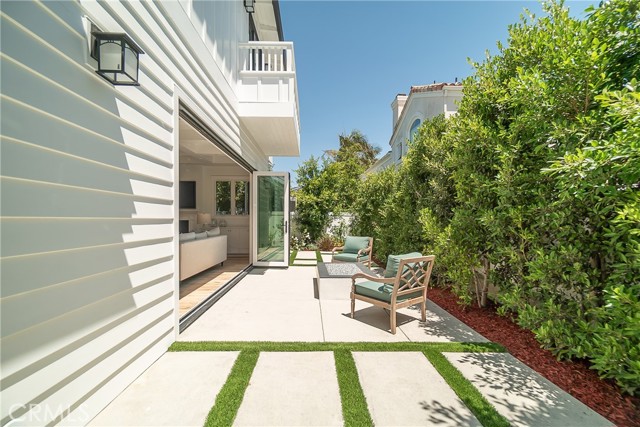 918 Peck Avenue, Manhattan Beach, California 90266, 5 Bedrooms Bedrooms, ,4 BathroomsBathrooms,Residential,Sold,Peck,SB21171267