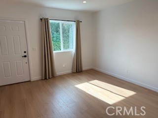 https://media.crmls.org/medias/10845805-0f6a-49eb-80d3-50d3f38c11a0.jpg?preset=X-Large