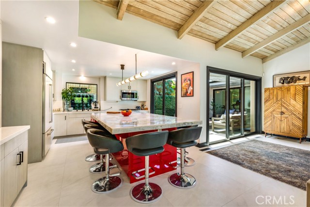 203 Via Ravenna, Newport Beach CA: https://media.crmls.org/medias/10845d8c-fd06-4159-a226-5afe0ae4adc7.jpg