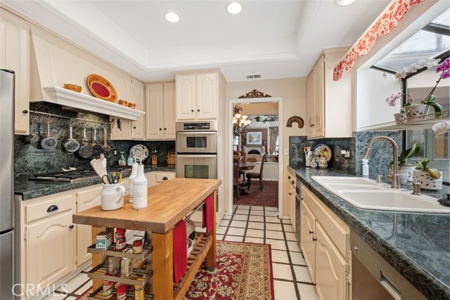 Detail Gallery Image 17 of 31 For 23 Ocean Vista, Newport Beach,  CA 92660 - 2 Beds | 2/1 Baths