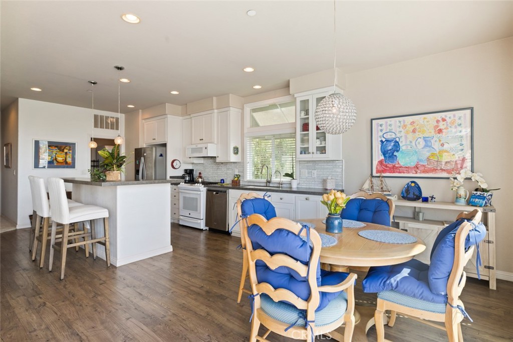 108502b8 6e7f 4f7c B4cf Ed5de8f5fd10