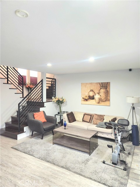 Detail Gallery Image 3 of 17 For 9735 El Paseo, Rancho Cucamonga,  CA 91730 - 3 Beds | 2/1 Baths