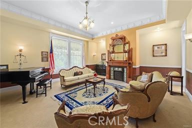 https://media.crmls.org/medias/1085b27e-4848-442f-a933-a0a86d6e778c.jpg?preset=X-Large