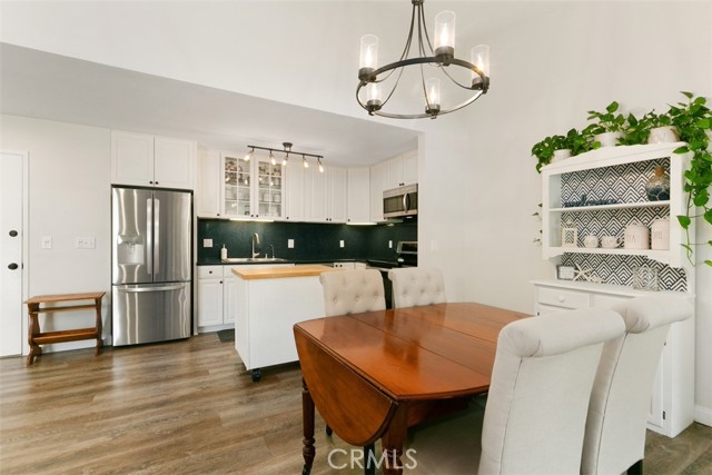 802 Camino Real, Redondo Beach, California 90277, 3 Bedrooms Bedrooms, ,2 BathroomsBathrooms,Residential,Sold,Camino Real,OC22093224