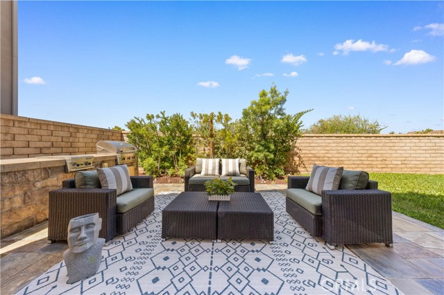 14 Snowberry, Lake Forest CA: https://media.crmls.org/medias/1086d708-b248-45c7-bb86-0a2ab9348833.jpg