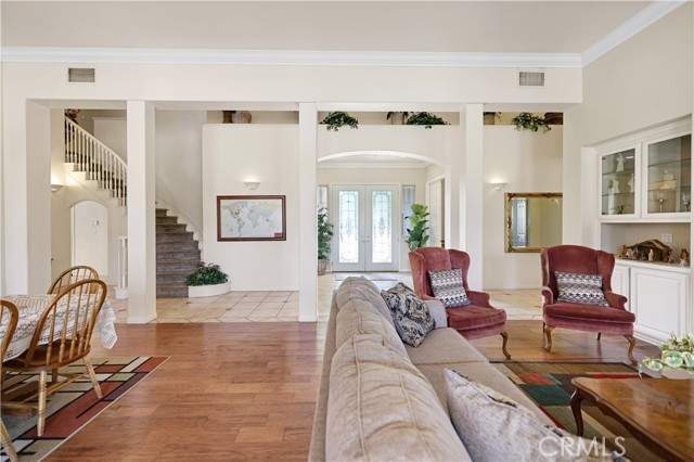 1050 Fuller Drive, Claremont CA: https://media.crmls.org/medias/10871ec0-032c-460a-9b51-65b51e7501b7.jpg
