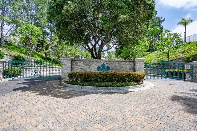 Image 2 of 33 For 2768 Somerset Place