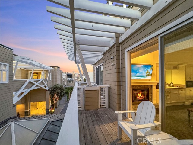 1300 The Strand, Hermosa Beach, California 90254, 1 Bedroom Bedrooms, ,1 BathroomBathrooms,Residential,For Sale,The Strand,SB24169998