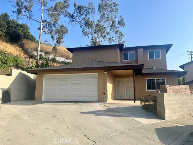 125 Campanita Court, Monterey Park CA: https://media.crmls.org/medias/1087ae3e-132a-4fb5-8c56-f2d1d81c52b5.jpg