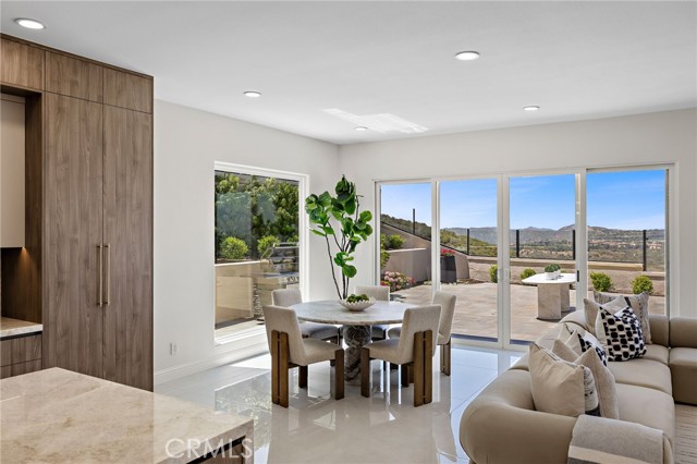 Image 18 of 75 For 7 Sierra Vista