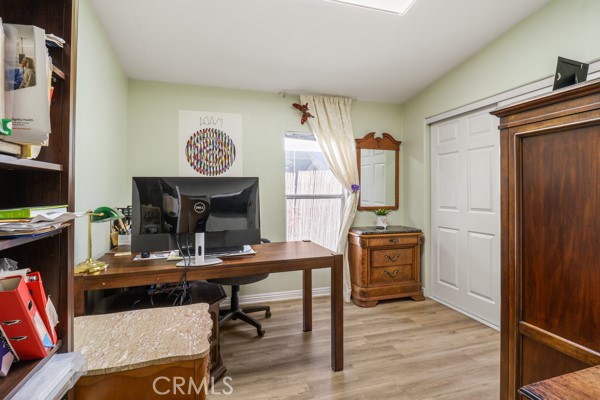 Detail Gallery Image 10 of 26 For 4201 Topanga Canyon Bld #40,  Woodland Hills,  CA 91364 - 3 Beds | 2 Baths
