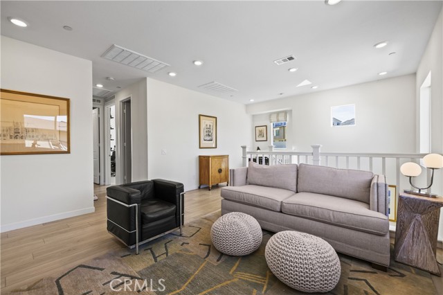 27774 Marquee Drive, Valencia CA: https://media.crmls.org/medias/108a5fa1-8f10-414f-abc1-8211fff50135.jpg