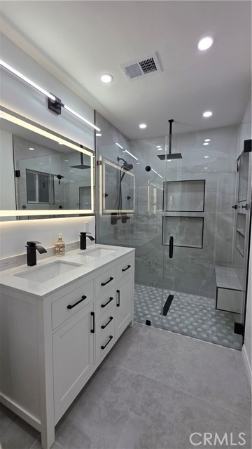 Detail Gallery Image 27 of 58 For 18224 Chatsworth, Porter Ranch,  CA 91326 - 5 Beds | 3 Baths