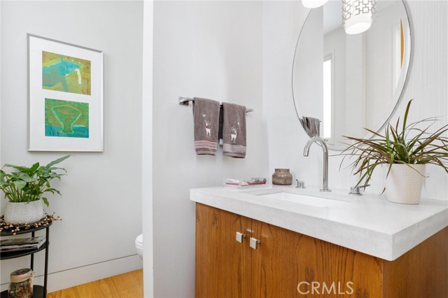 Detail Gallery Image 31 of 67 For 308 17th St, Manhattan Beach,  CA 90266 - 4 Beds | 3/1 Baths