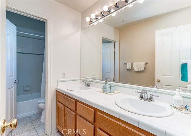 Detail Gallery Image 12 of 26 For 6 Tidewater Cv., Buena Park,  CA 90621 - 3 Beds | 2/1 Baths