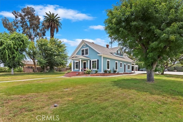 1350 E Chase Drive, Corona CA: https://media.crmls.org/medias/108c7306-1d90-4a89-9140-01a20d21df3b.jpg